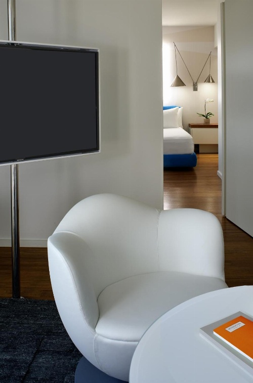 Mondrian Los Angeles image 2